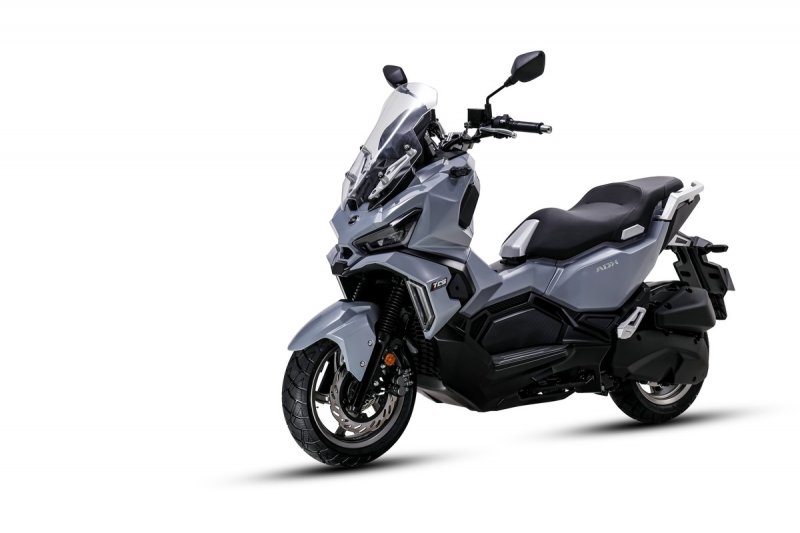 Skútr Sym ADX 125 L/C ABS
