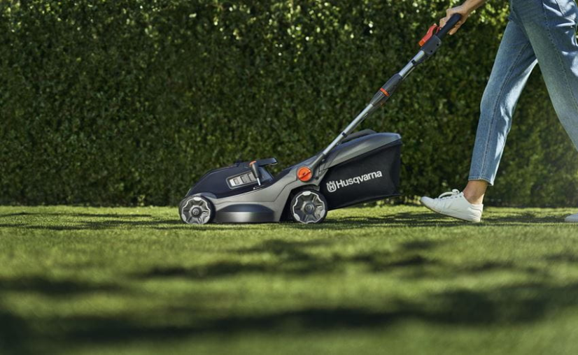 Akumulátorová sekačka Husqvarna Aspire LC34-P4A bez akumulátoru a nabíjčky